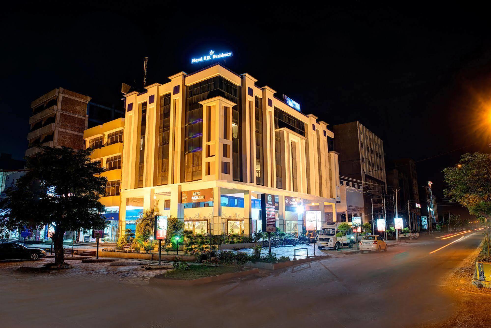 Hotel Pr Residency Амритсар Экстерьер фото