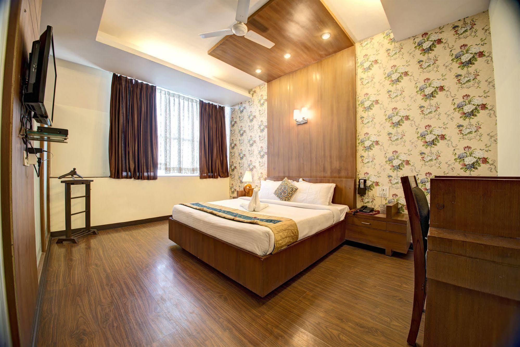 Hotel Pr Residency Амритсар Экстерьер фото