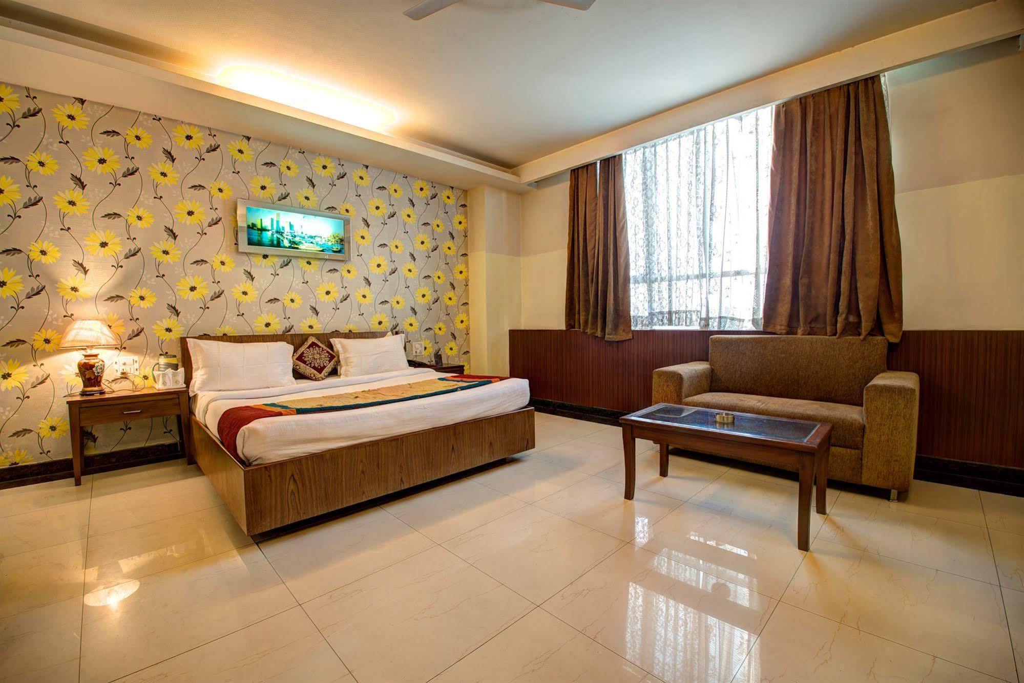 Hotel Pr Residency Амритсар Экстерьер фото