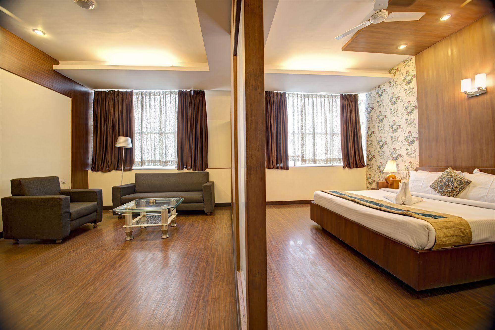 Hotel Pr Residency Амритсар Экстерьер фото